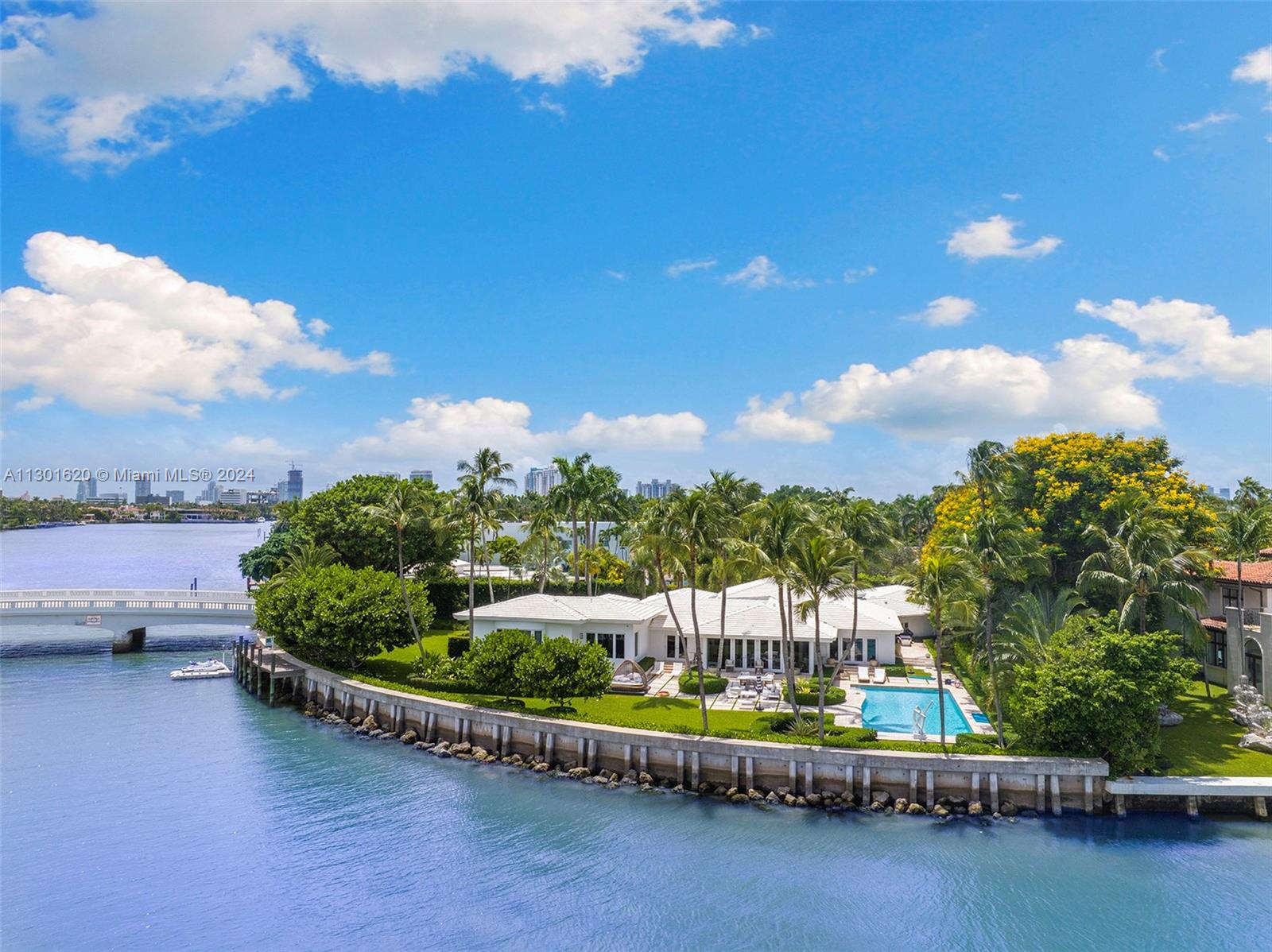 1365 View Dr, Miami Beach, Florida 33140, 5 Bedrooms Bedrooms, ,5 BathroomsBathrooms,Residential,For Sale,Sunset Lake Ext,View Dr,A11301620