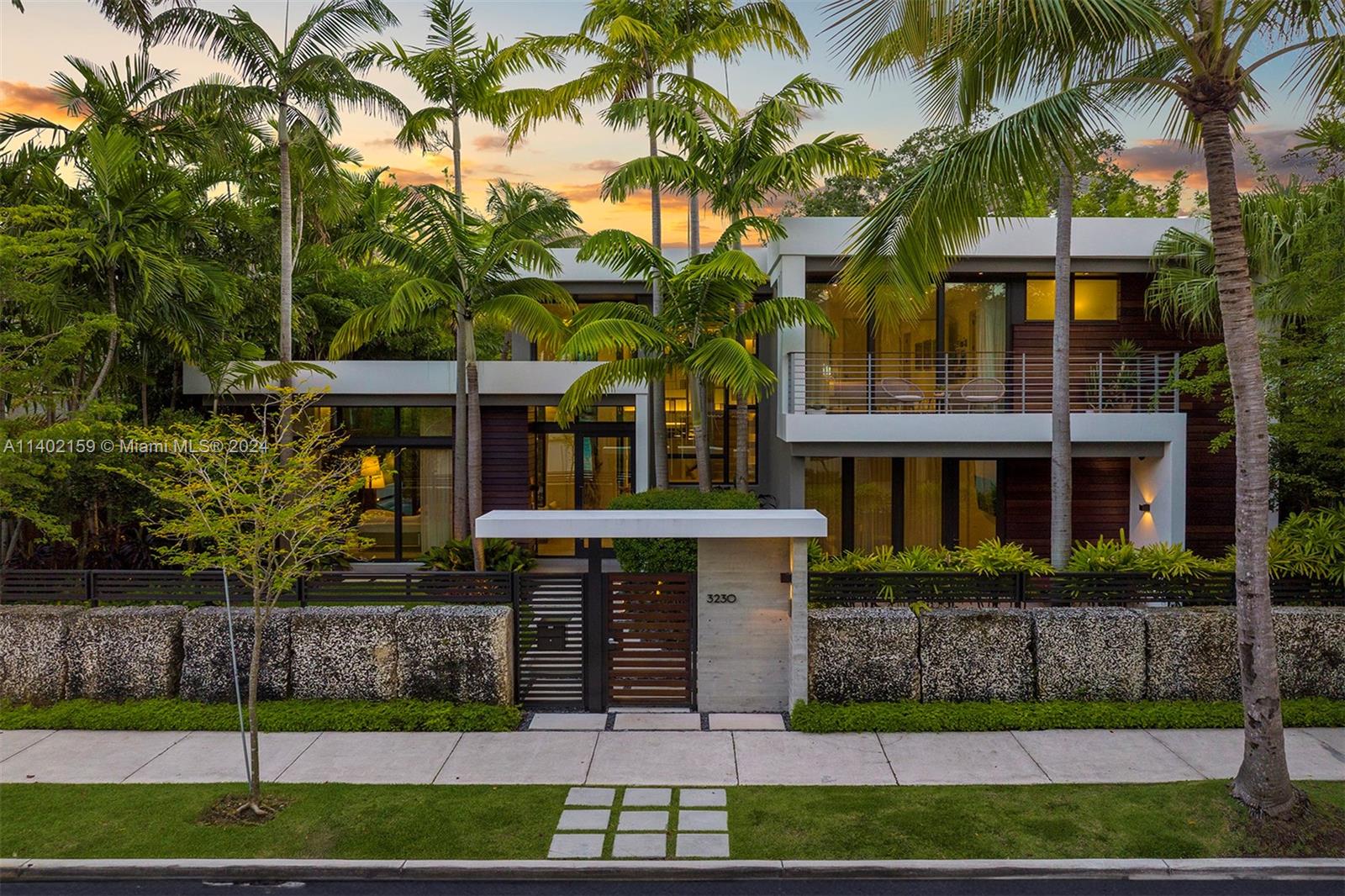3230 Crystal Ct, Miami, Florida 33133, 7 Bedrooms Bedrooms, ,7 BathroomsBathrooms,Residential,For Sale,CRYSTAL BLUFF,Crystal Ct,A11402159