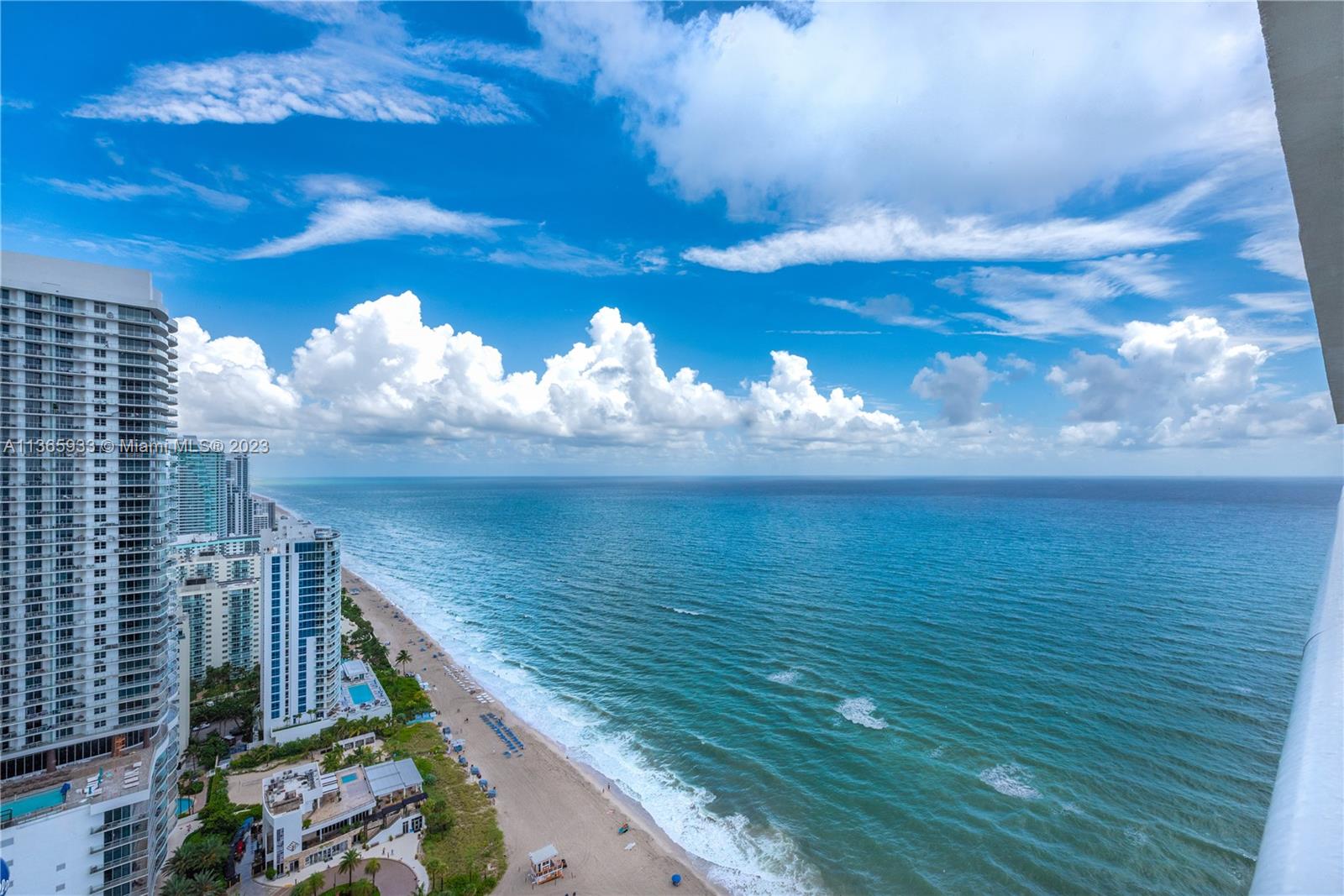 1830 Ocean Dr, Hallandale Beach, Florida 33009, 3 Bedrooms Bedrooms, ,2 BathroomsBathrooms,Residential Lease,For Rent,BEACH CLUB TWO CONDO,Ocean Dr,A11365933