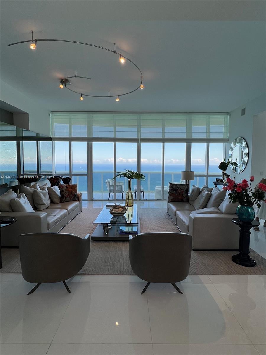 15811 Collins Ave, Sunny Isles Beach, Florida 33160, 3 Bedrooms Bedrooms, ,3 BathroomsBathrooms,Residential Lease,For Rent,TDR TOWER III CONDO,Collins Ave,A11486060