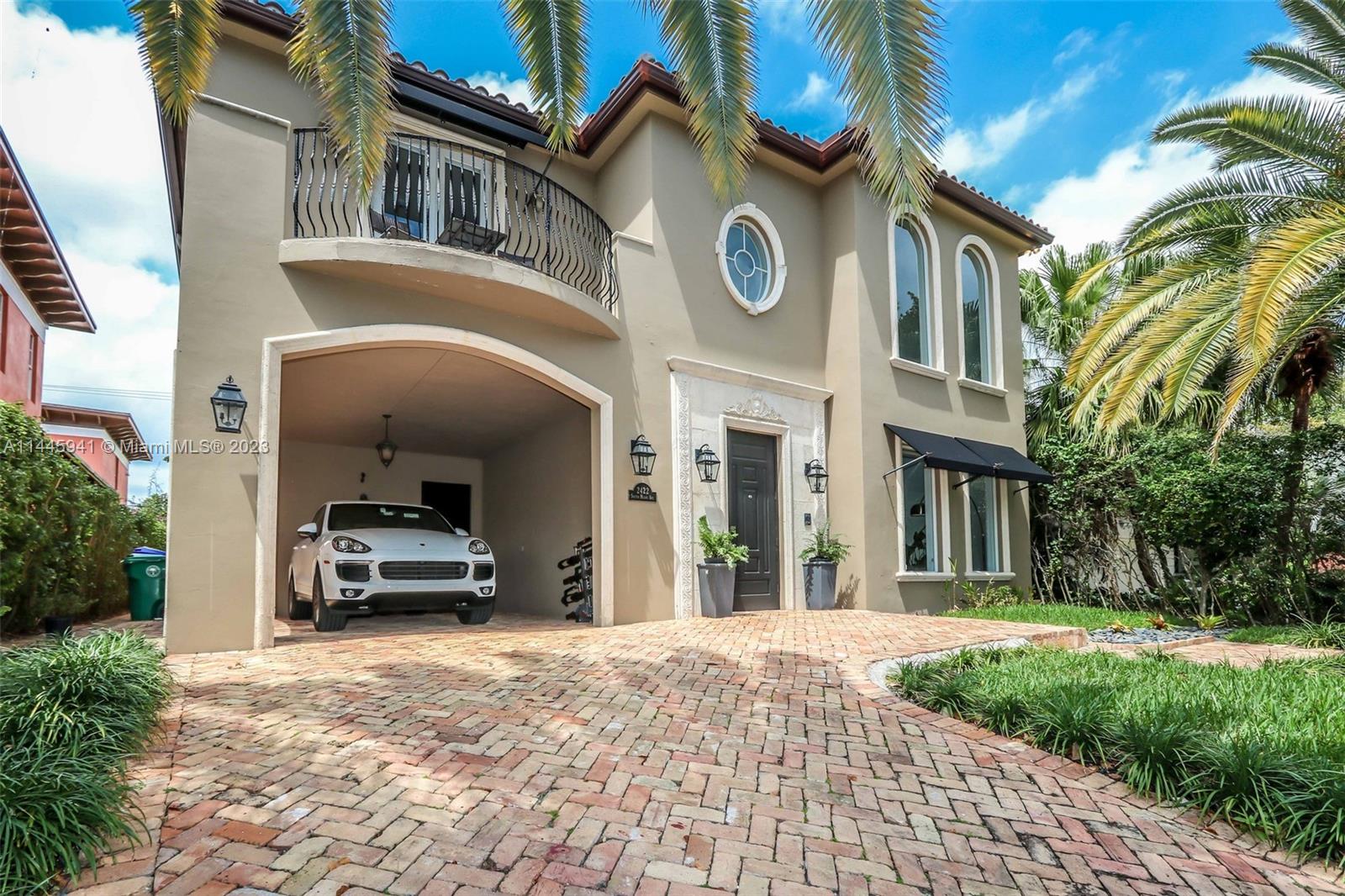 2422 Miami Ave, Miami, Florida 33129, 5 Bedrooms Bedrooms, ,3 BathroomsBathrooms,Residential Lease,For Rent,BRICKELL HAMMOCK UN 1,Miami Ave,A11445941