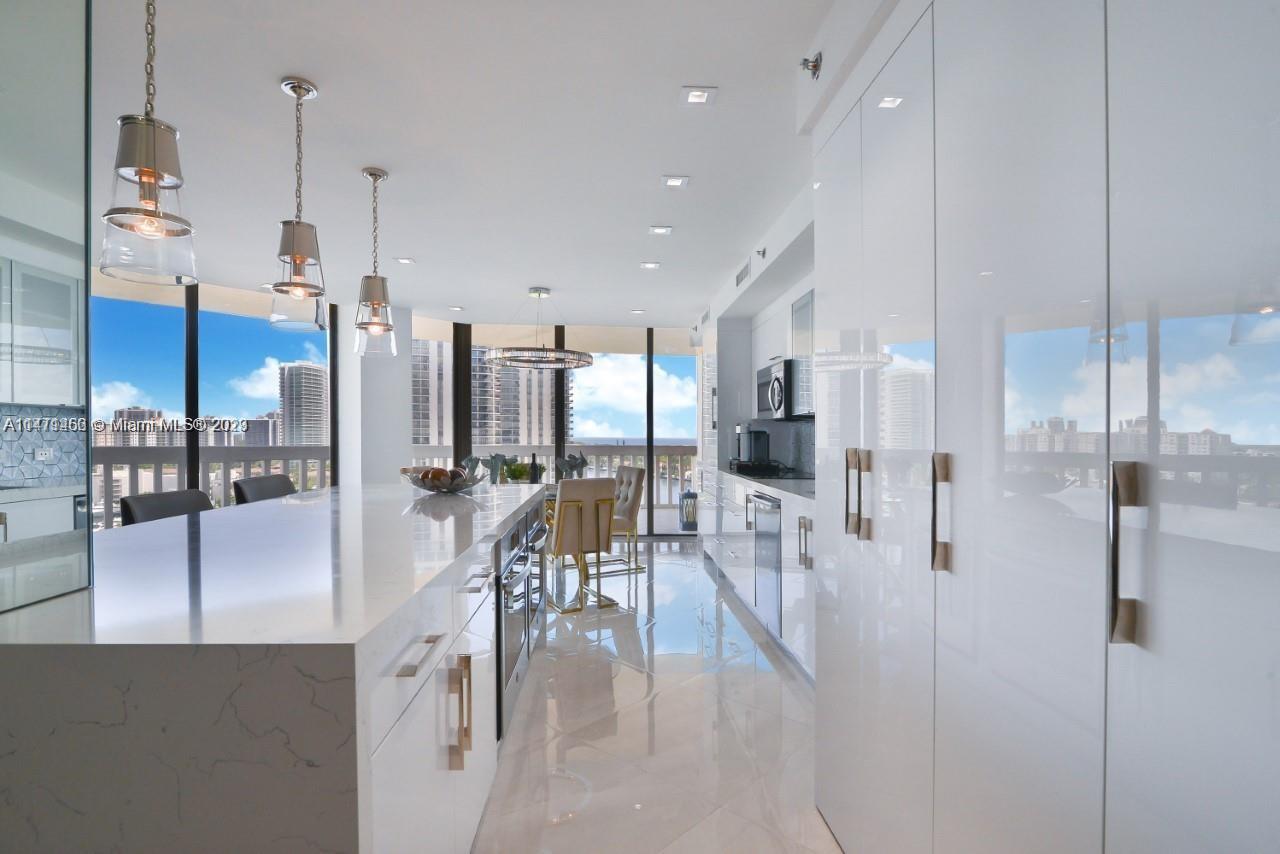 19355 Turnberry Way, Aventura, Florida 33180, 2 Bedrooms Bedrooms, ,2 BathroomsBathrooms,Residential Lease,For Rent,TURNBERRY TOWERS CONDO,Turnberry Way,A11471466