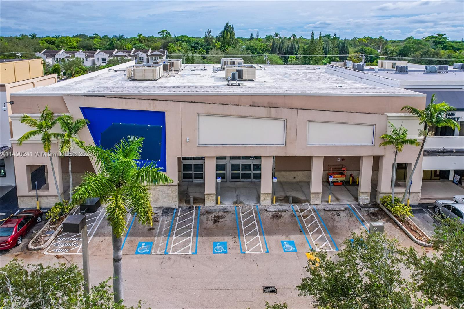 11905 Dixie Hwy, Pinecrest, Florida 33156, ,Commercial Sale,For Sale,Former Best Buys Store,Dixie Hwy,A11490241