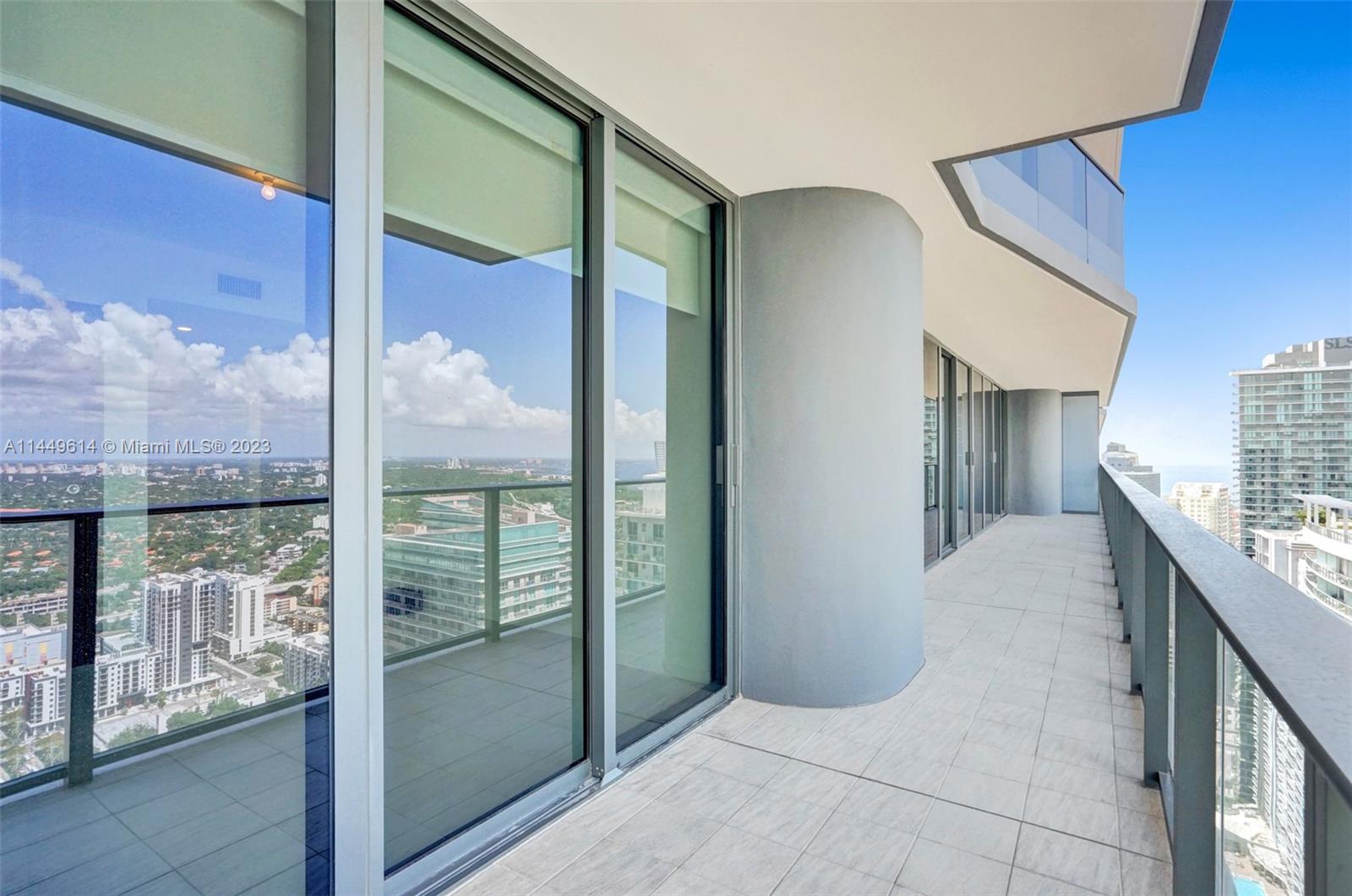 1000 Brickell Plz, Miami, Florida 33131, 3 Bedrooms Bedrooms, ,3 BathroomsBathrooms,Residential Lease,For Rent,BRICKELL FLATIRON CONDO,Brickell Plz,A11449614