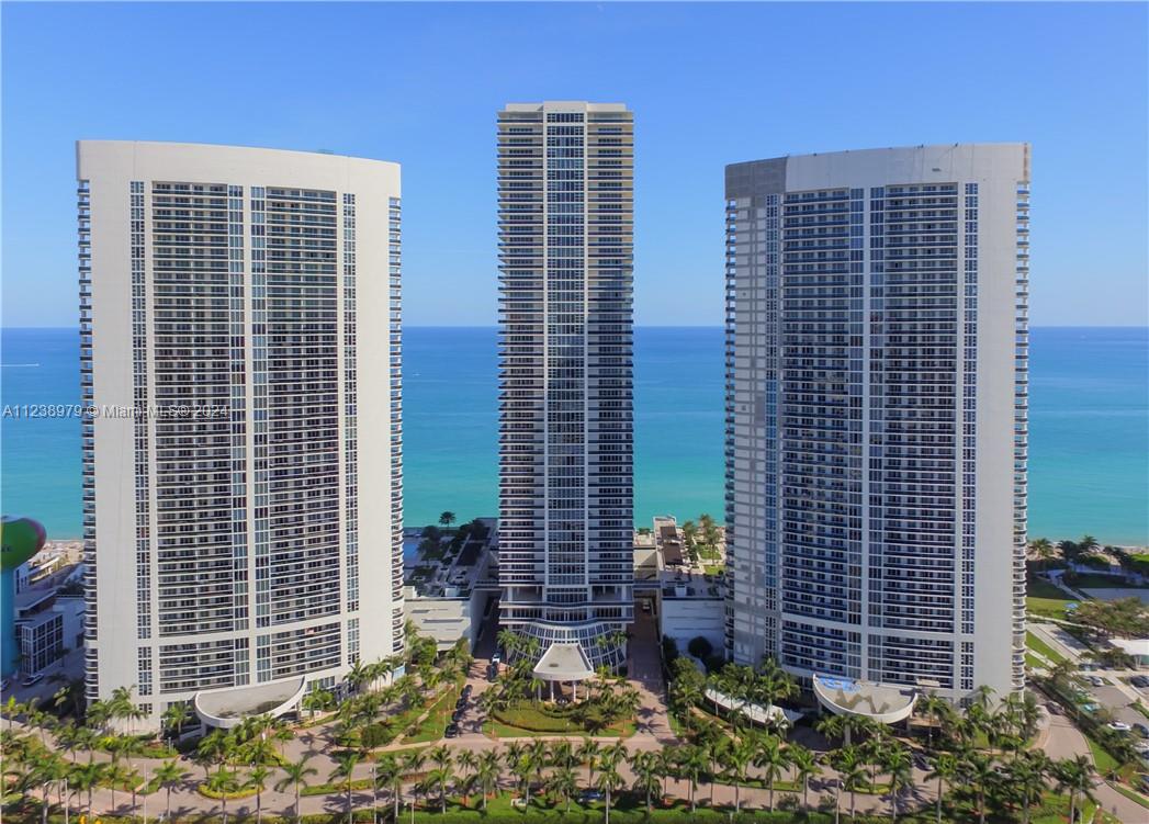 1830 Ocean Dr, Hallandale Beach, Florida 33009, 2 Bedrooms Bedrooms, ,2 BathroomsBathrooms,Residential Lease,For Rent,BEACH CLUB TWO,Ocean Dr,A11238979