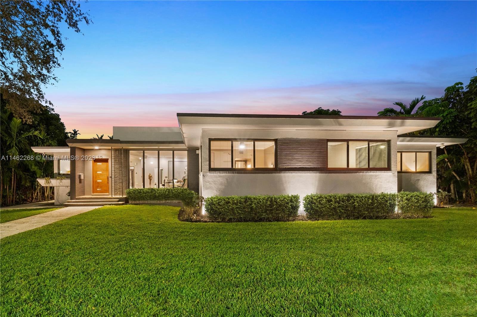 575 Grand Concourse, Miami Shores, Florida 33138, 4 Bedrooms Bedrooms, ,3 BathroomsBathrooms,Residential,For Sale,MIAMI SHORES SEC 4 AMD PL,Grand Concourse,A11462268