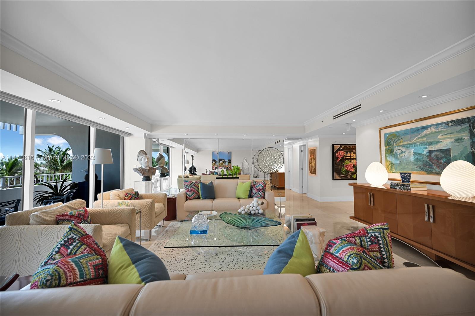 10205 Collins Ave, Bal Harbour, Florida 33154, 2 Bedrooms Bedrooms, ,2 BathroomsBathrooms,Residential Lease,For Rent,KENILWORTH,Collins Ave,A11474316