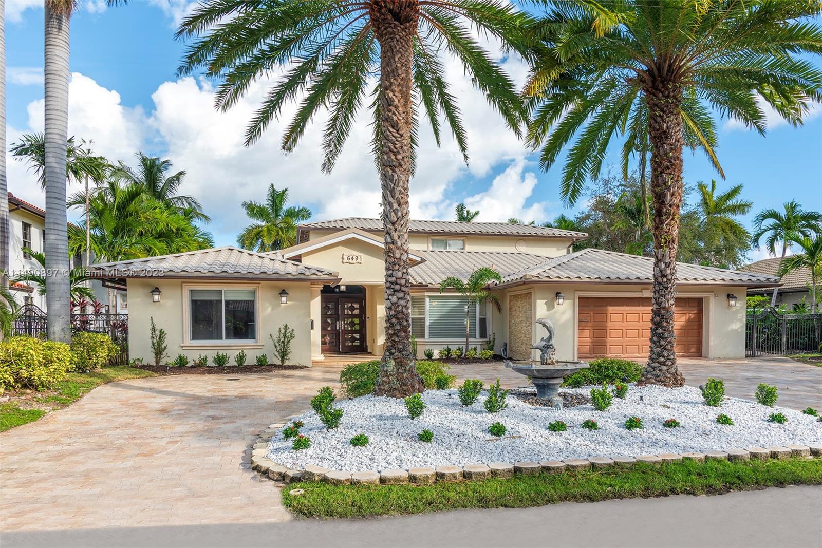 649 Hibiscus Dr, Hallandale Beach, Florida 33009, 5 Bedrooms Bedrooms, ,5 BathroomsBathrooms,Residential Lease,For Rent,GOLDEN ISLES,Hibiscus Dr,A11490897