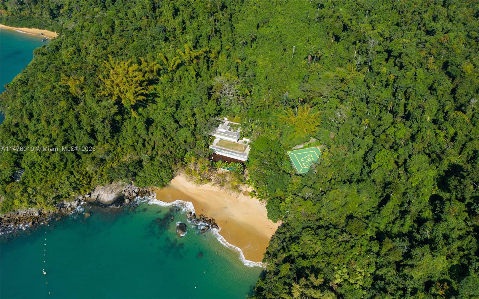 Praia de Santa Rita Paraty Rio de Janeiro, RJ, 5 Bedrooms Bedrooms, ,7 BathroomsBathrooms,Residential,For Sale,Paraty Rio de Janeiro,A11476019