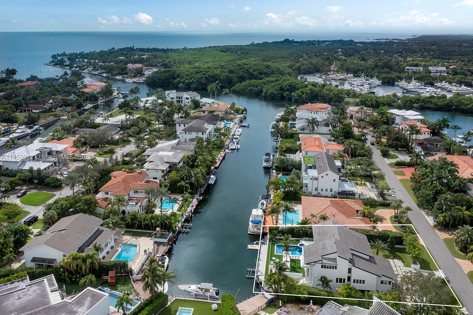 6819 Sunrise pl, Coral Gables, Florida 33133, 6 Bedrooms Bedrooms, ,5 BathroomsBathrooms,Residential,For Sale,SUNRISE HARBOUR REV PL,Sunrise pl,A11459912