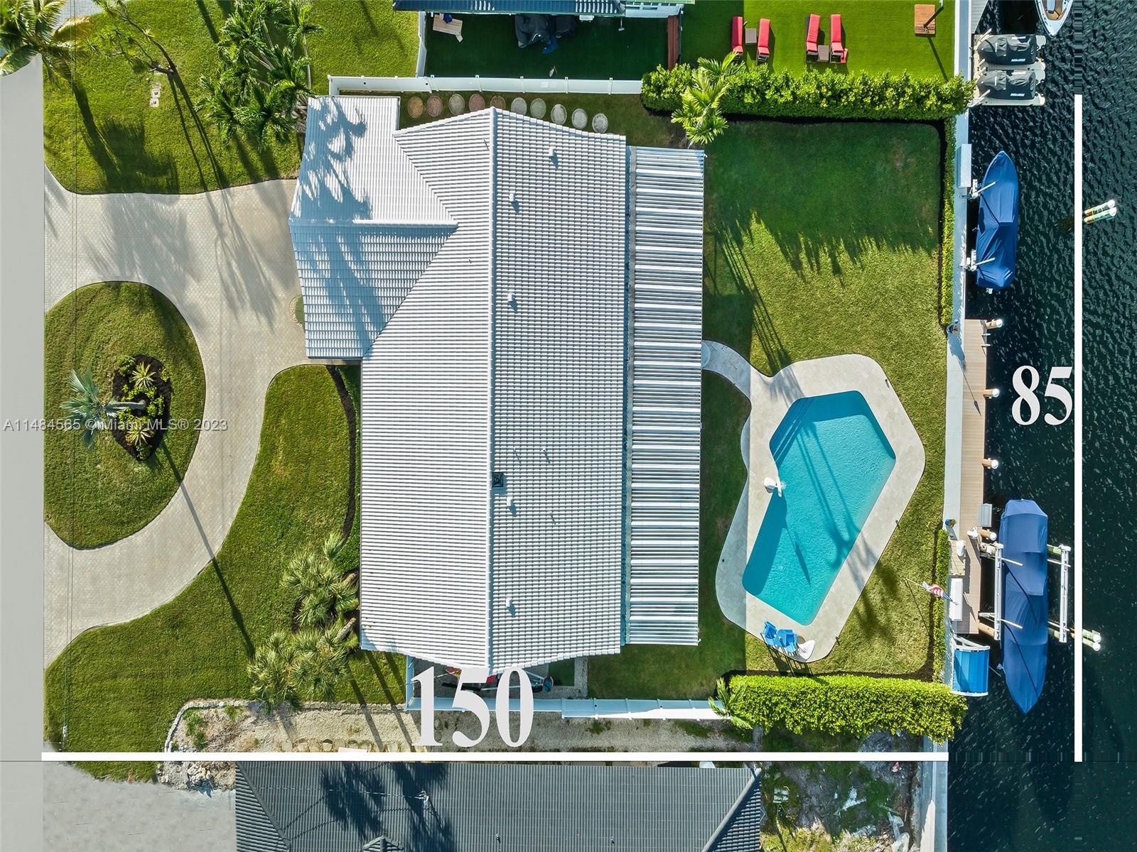 436 Tamarind Dr, Hallandale Beach, Florida 33009, 3 Bedrooms Bedrooms, ,2 BathroomsBathrooms,Residential,For Sale,GOLDEN ISLES SEC,Tamarind Dr,A11484565