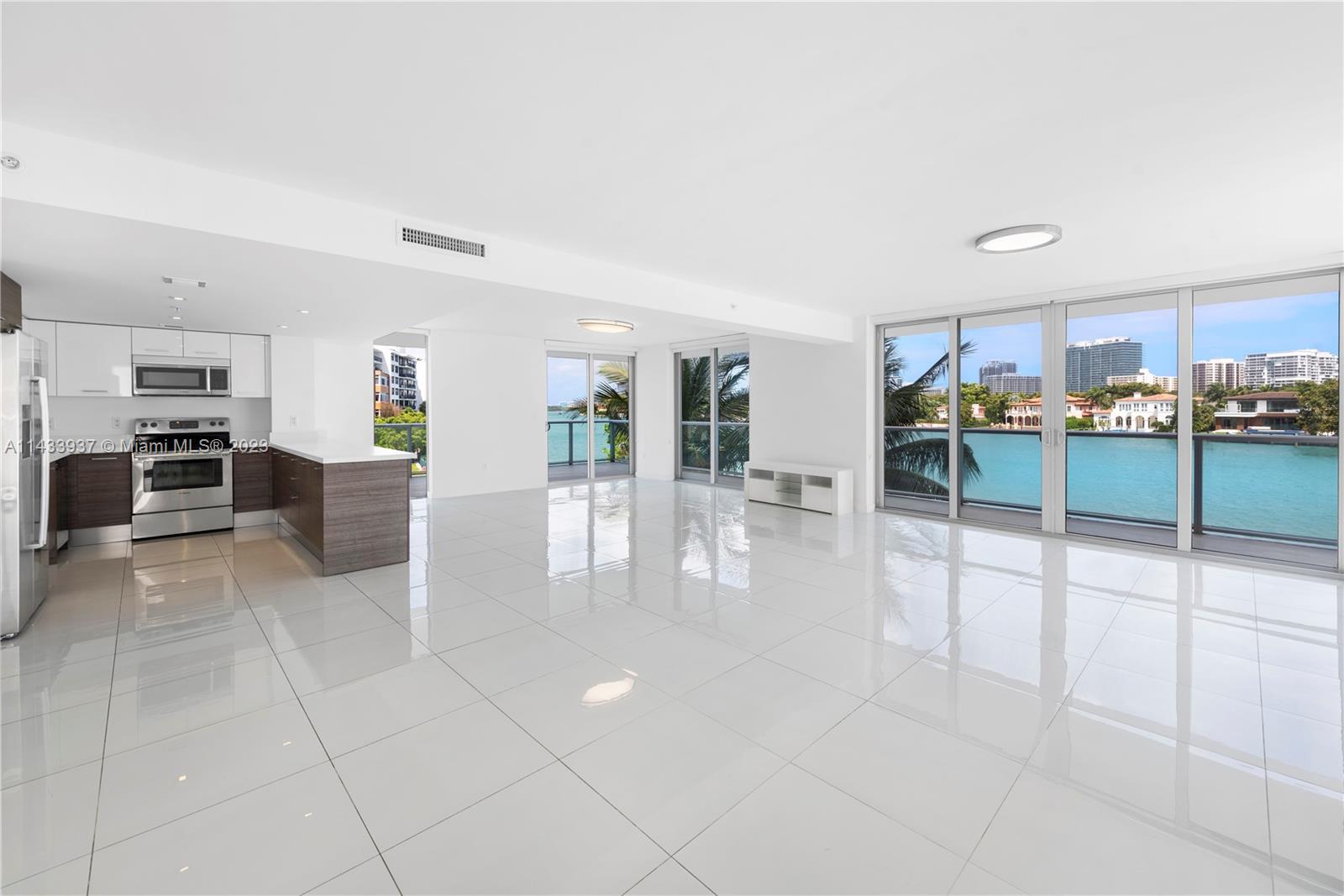 9901 Bay Harbor Dr, Bay Harbor Islands, Florida 33154, 3 Bedrooms Bedrooms, ,3 BathroomsBathrooms,Residential Lease,For Rent,BAY HARBOUR ISLAND,Bay Harbor Dr,A11433937