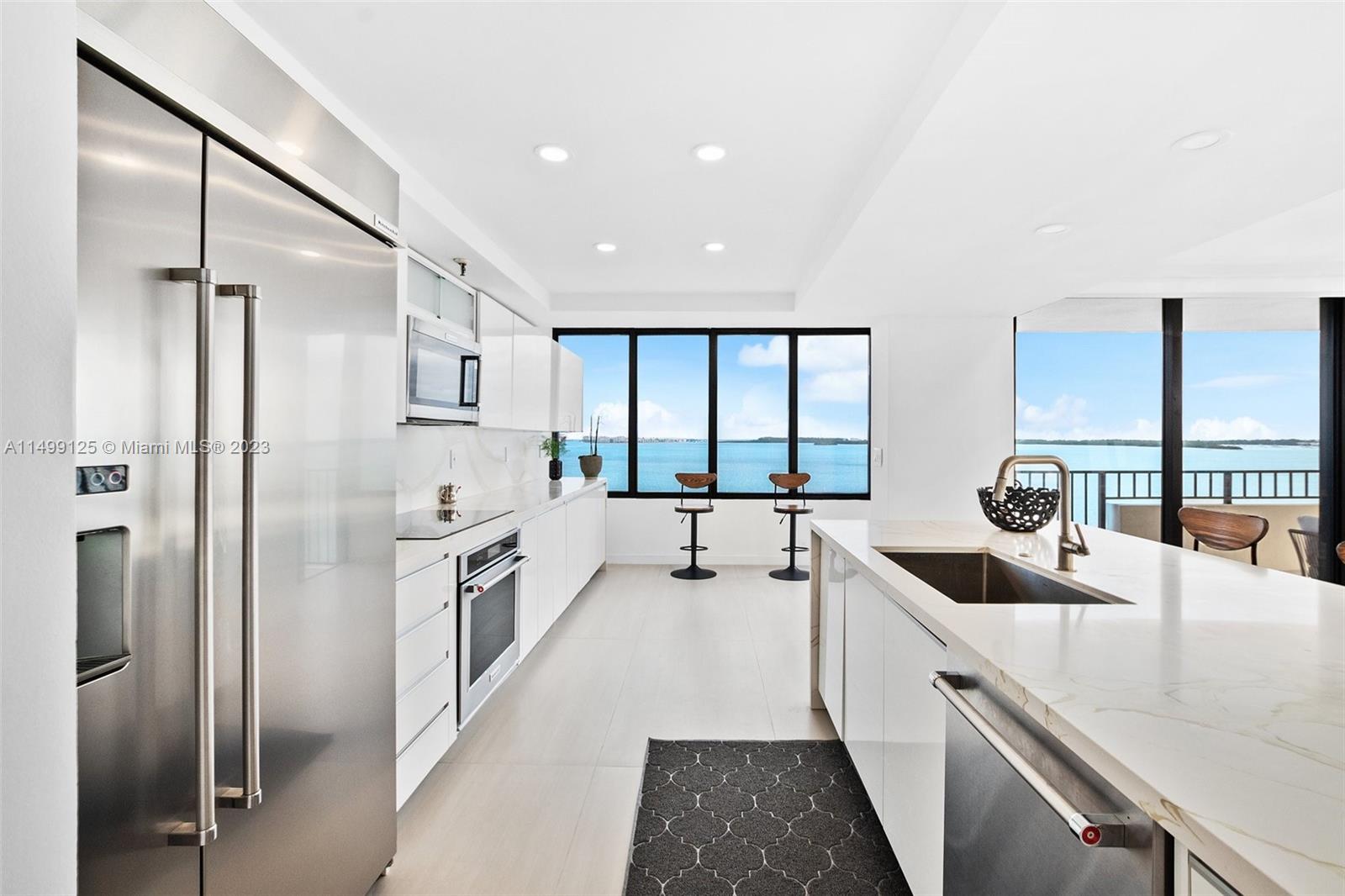 520 Brickell Key Dr, Miami, Florida 33131, 3 Bedrooms Bedrooms, ,3 BathroomsBathrooms,Residential Lease,For Rent,BRICKELL KEY ONE CONDO,Brickell Key Dr,A11499125