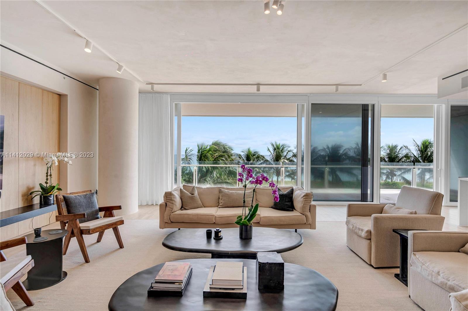 9111 Collins Ave, Surfside, Florida 33154, 4 Bedrooms Bedrooms, ,5 BathroomsBathrooms,Residential,Sold,THE SURF CLUB,Collins Ave,A11412029
