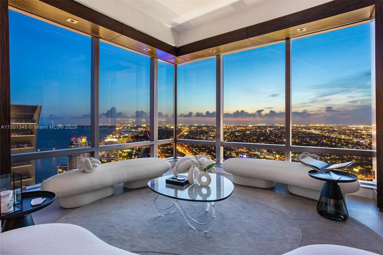 1425 Brickell Ave, Miami, Florida 33131, 3 Bedrooms Bedrooms, ,5 BathroomsBathrooms,Residential Lease,For Rent,MILLENNIUM TOWER RESIDENC,Brickell Ave,A11501345