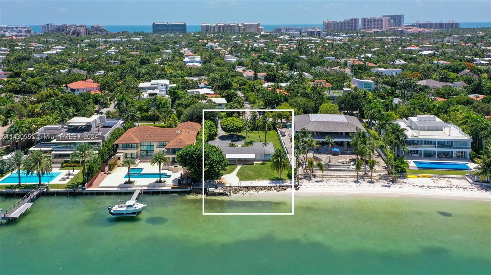 398 Harbor Dr, Key Biscayne, Florida 33149, 3 Bedrooms Bedrooms, ,3 BathroomsBathrooms,Residential,Sold,TROPICAL ISLE HOMES SUB 4,Harbor Dr,A11430953
