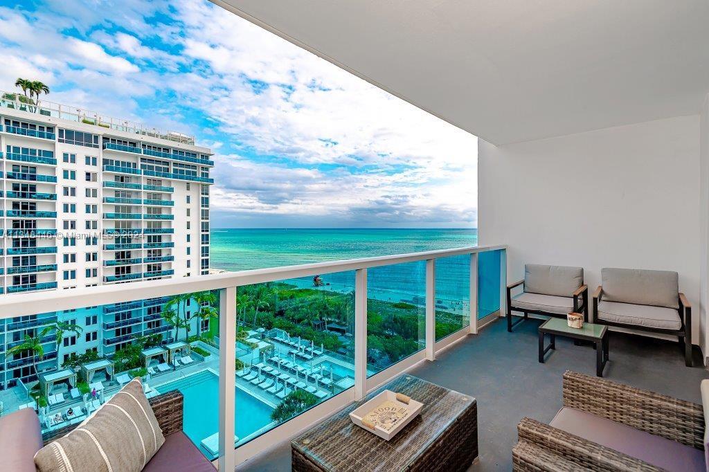 2301 Collins Ave, Miami Beach, Florida 33139, 1 Bedroom Bedrooms, ,2 BathroomsBathrooms,Residential Lease,For Rent,RONEY PALACE CONDO,Collins Ave,A11348446