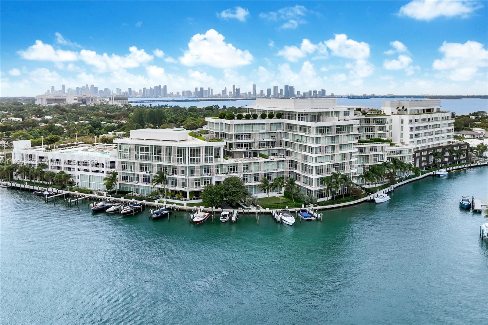 4701 Meridian Ave, Miami Beach, Florida 33140, 4 Bedrooms Bedrooms, ,4 BathroomsBathrooms,Residential Lease,For Rent,4701 NORTH MERIDIAN CONDO,Meridian Ave,A11465432