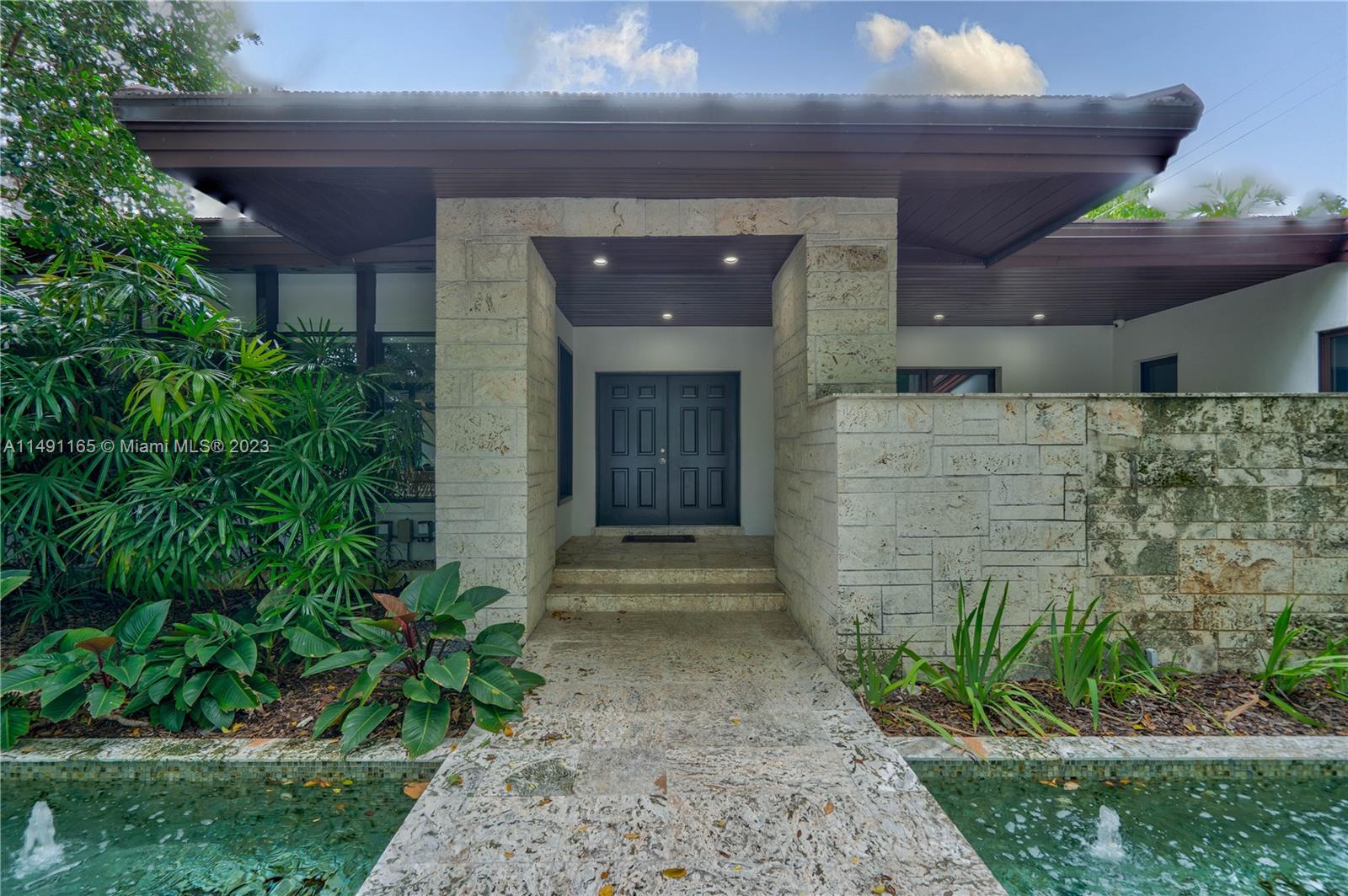 2 24 Road, Miami, Florida 33129, 6 Bedrooms Bedrooms, ,5 BathroomsBathrooms,Residential Lease,For Rent,BRICKELL HAMMOCK UN 1,24 Road,A11491165