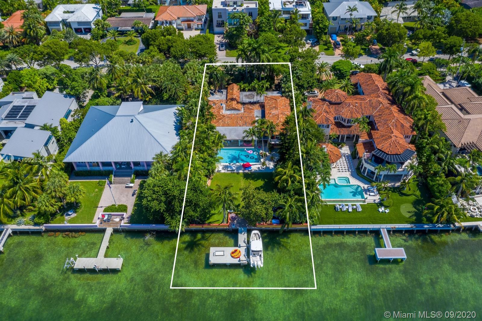 290 Harbor Dr, Key Biscayne, Florida 33149, 5 Bedrooms Bedrooms, ,5 BathroomsBathrooms,Residential,Sold,TROPICAL ISLE HOMES SUB 4,Harbor Dr,A10928344