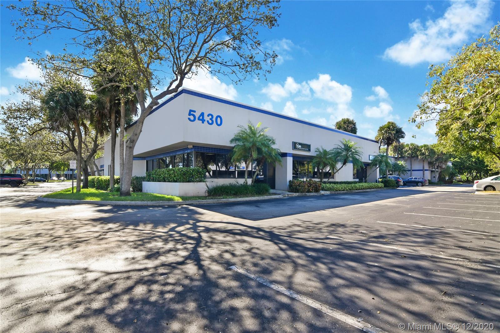 5420 33rd Ave, Fort Lauderdale, Florida 33309, ,Commercial Sale,Sold,33rd Ave,A10972026