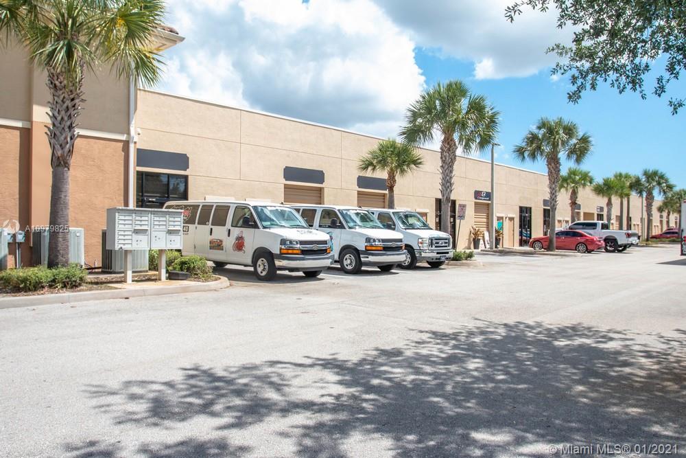 462 Port St Lucie Blvd, Port St. Lucie, Florida 34953, ,Commercial Sale,Sold,Coco Vista Center,Port St Lucie Blvd,A10979825