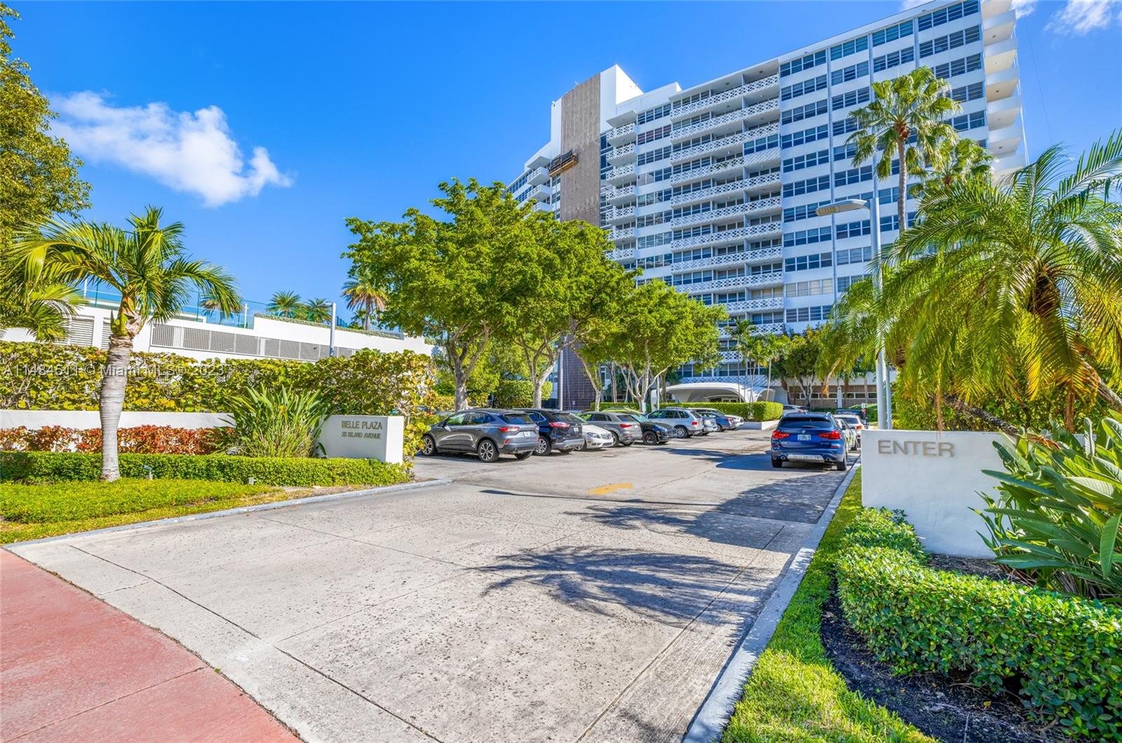 The entrance drive at 20 Island Avenue on Belle Isle