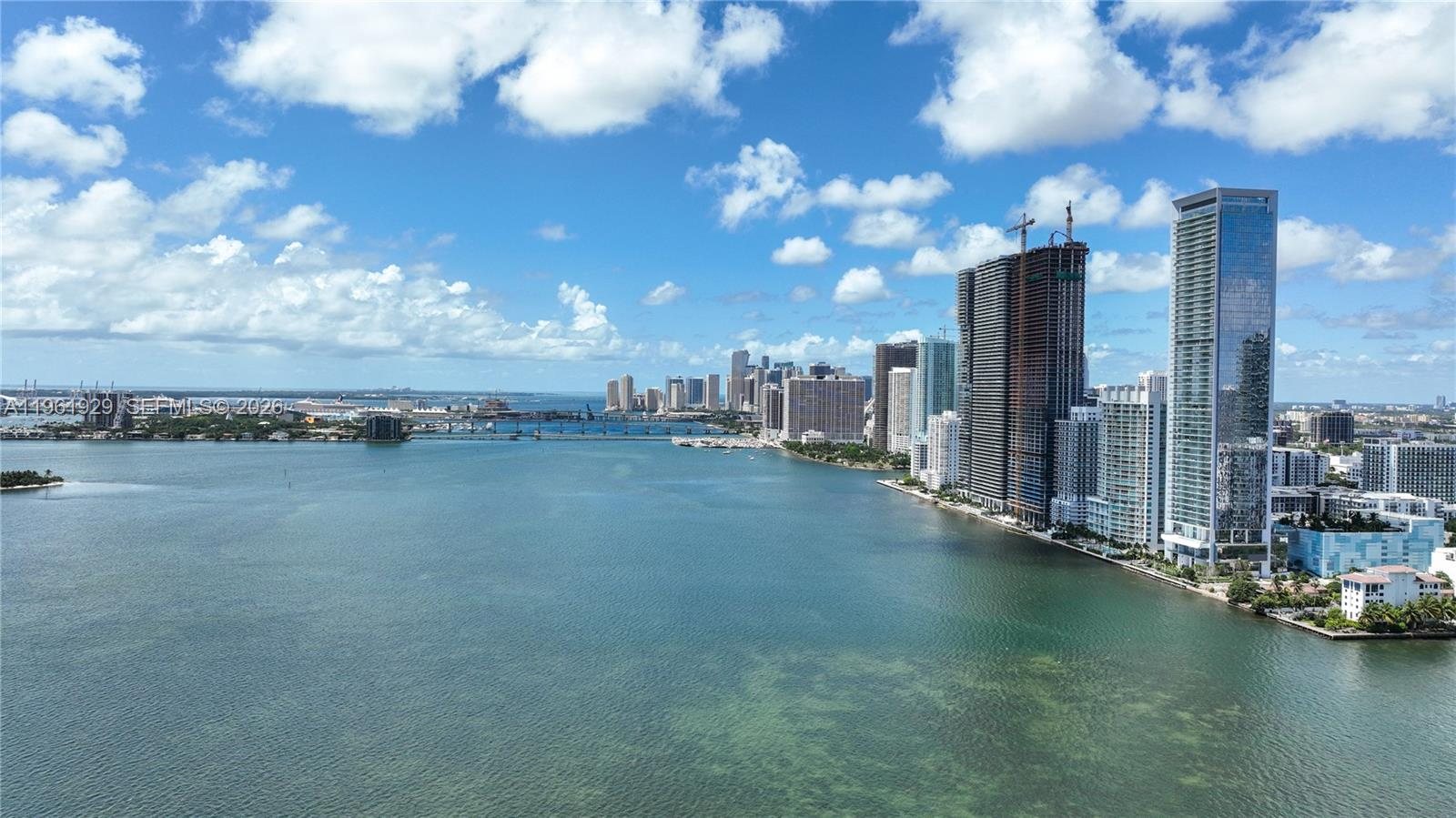 Gran Paraiso and the Paraiso towers from Biscayne Bay